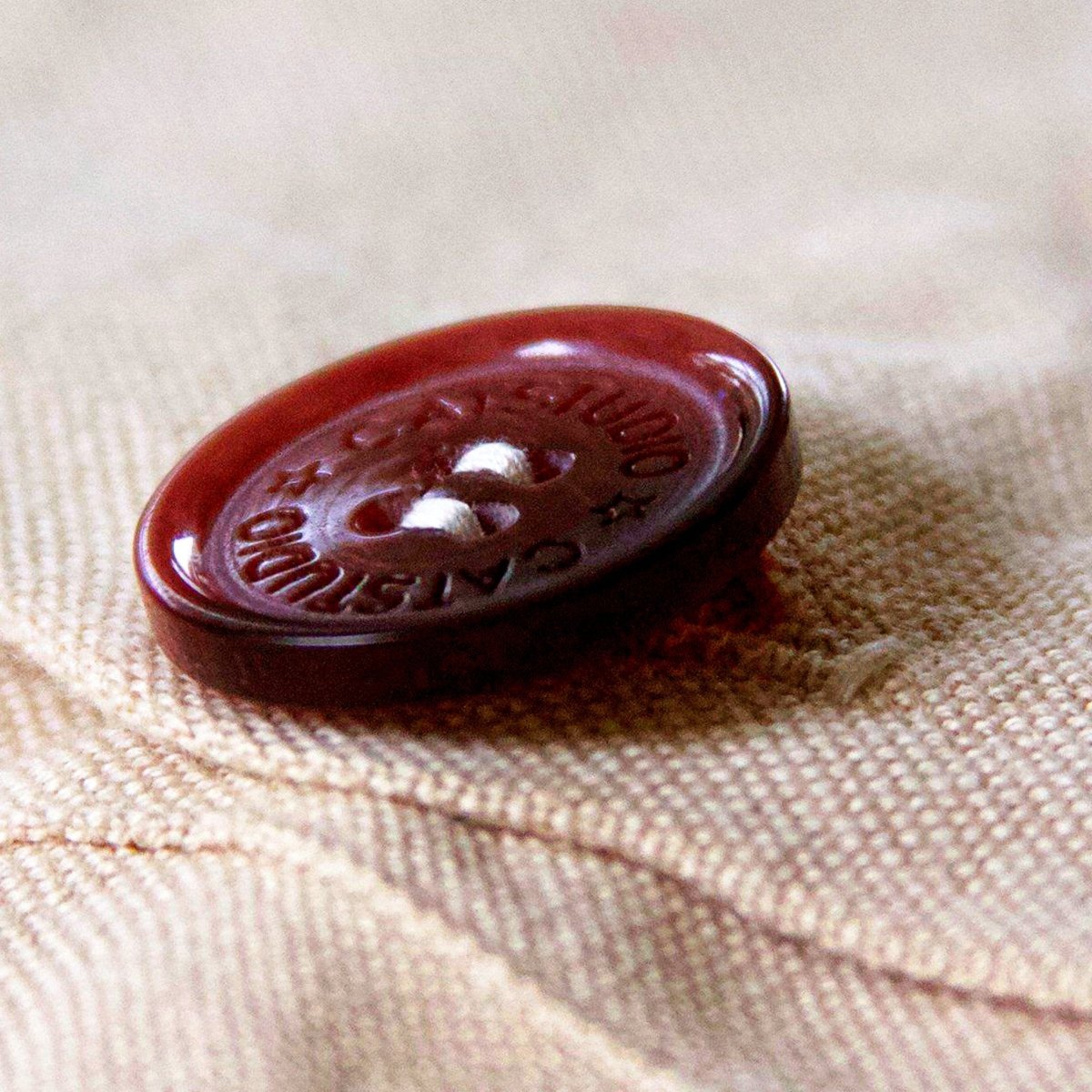 Tennessee State Volunteer Travel Embroidered Throw Pillow - detail of decorative button closure