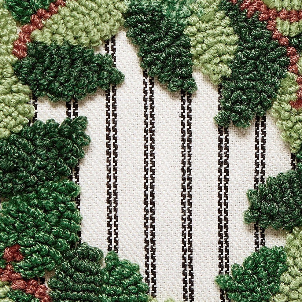 Wreath Tufted Poly Hooked Throw Pillow, close-up detail