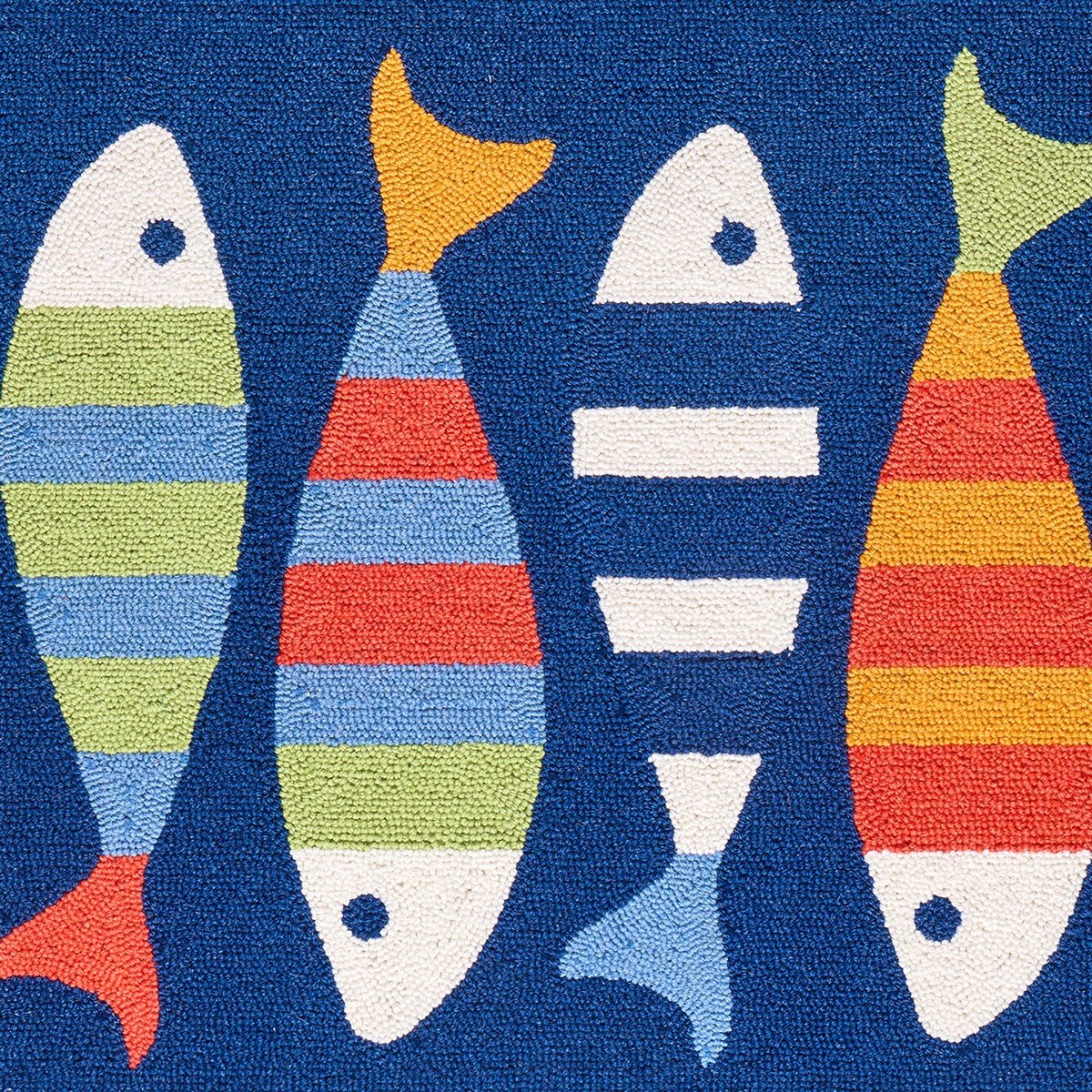 Picket Fish Hooked Wool Rug, close-up detail